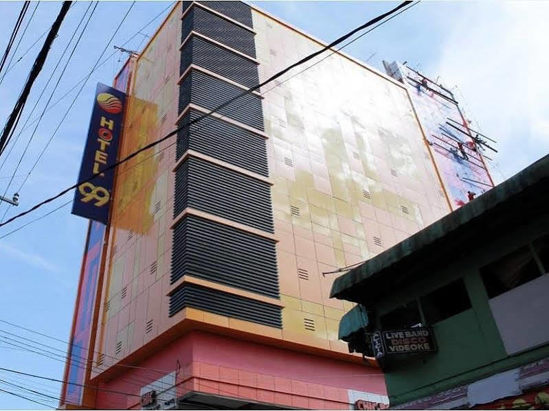 קואזון סיטי Hotel 99 Cubao מראה חיצוני תמונה